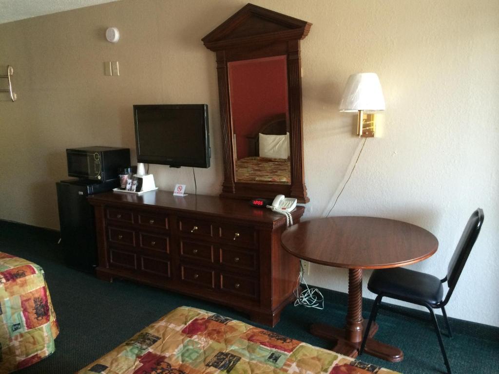 Bestway Inn Ruidoso Downs Phòng bức ảnh